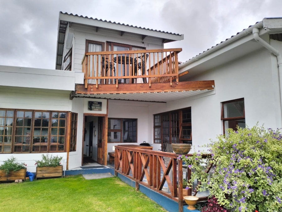 3 Bedroom Property for Sale in Groot Brakrivier Central Western Cape